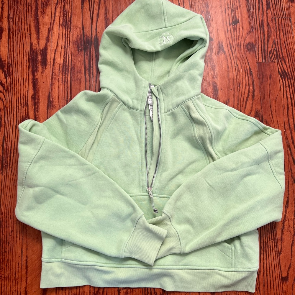 Discontinued | Lululemon Mint Scuba Hoodie | M/L